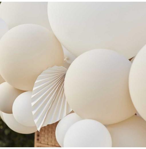Nude & White Balloon Arch with Paper Fans Födelsedag ballonger